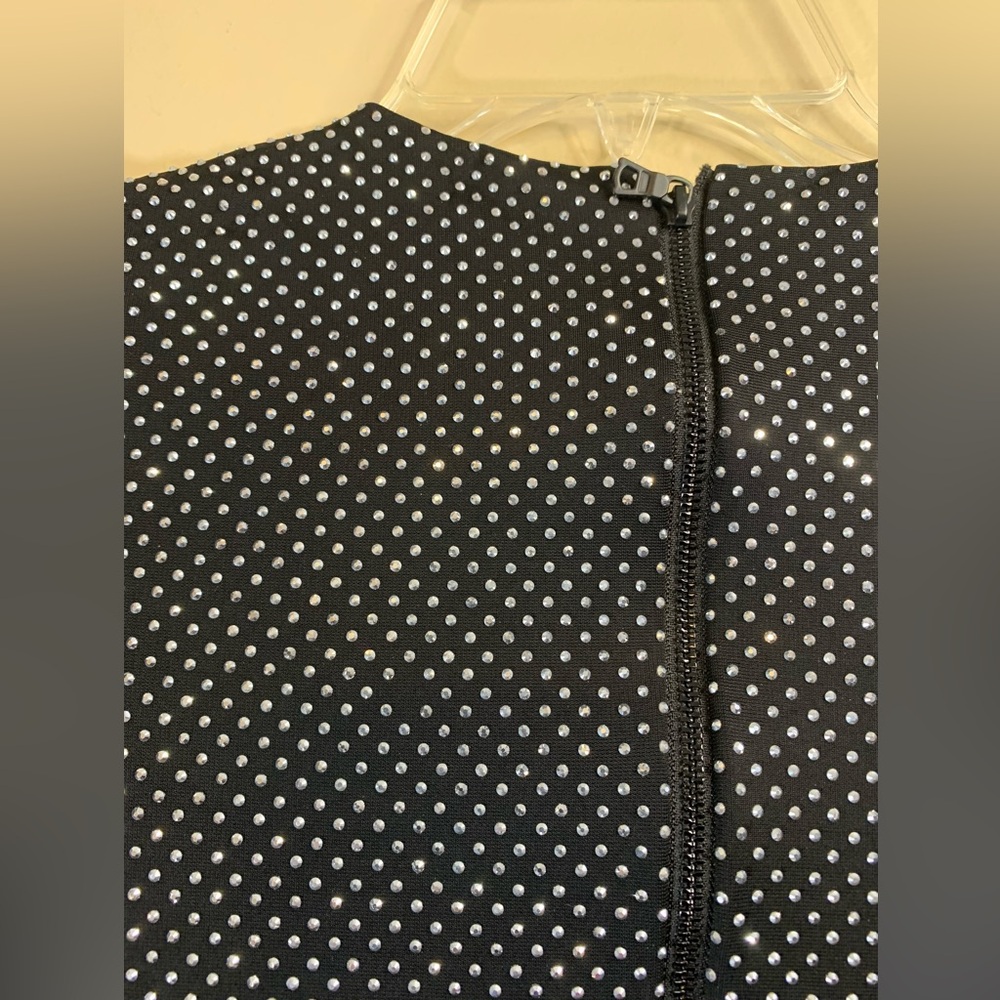 Alice + Olivia black Freddie beaded long sleeve catsuit jumpsuit. Size 2 - Picture 13 of 14